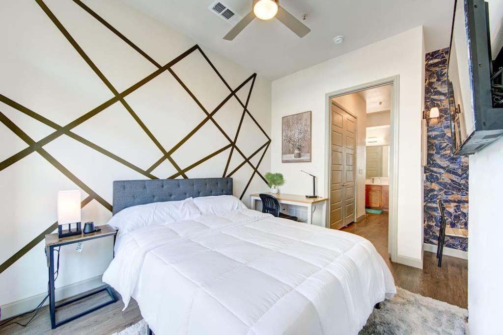 Appartamento Trendy Downtown 1Bd/Freeparking/Wi-Fi/Pool Houston Esterno foto