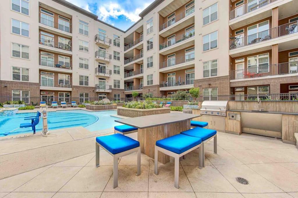 Appartamento Trendy Downtown 1Bd/Freeparking/Wi-Fi/Pool Houston Esterno foto