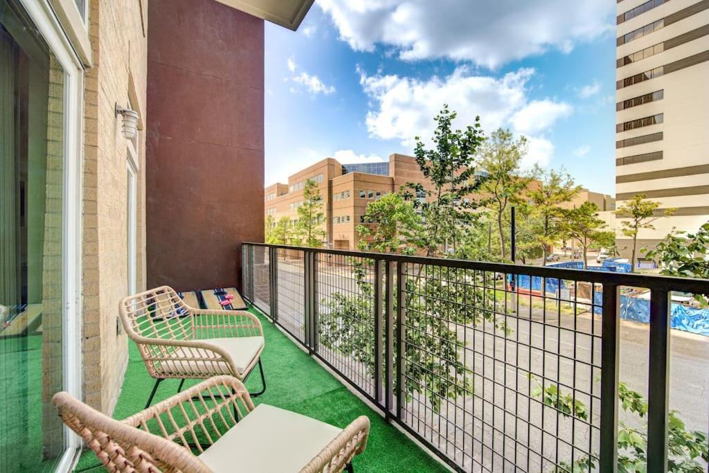 Appartamento Trendy Downtown 1Bd/Freeparking/Wi-Fi/Pool Houston Esterno foto