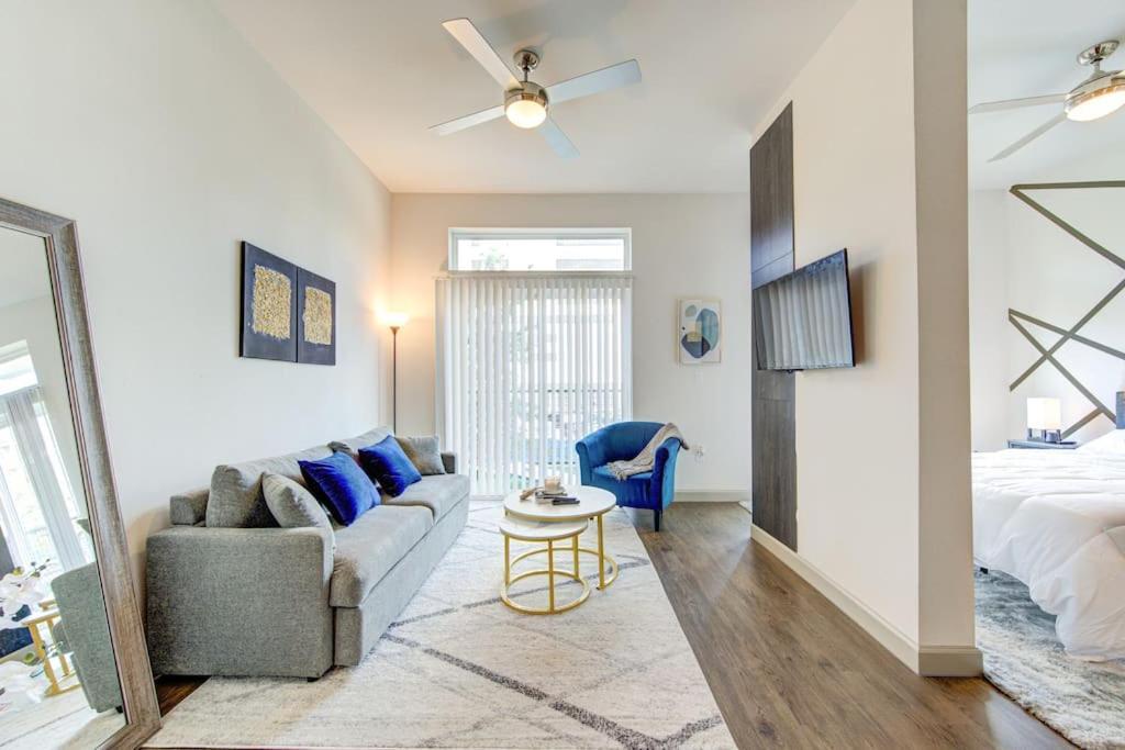 Appartamento Trendy Downtown 1Bd/Freeparking/Wi-Fi/Pool Houston Esterno foto