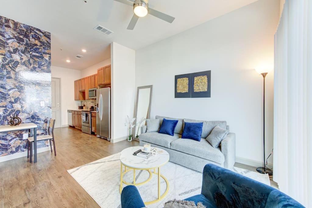 Appartamento Trendy Downtown 1Bd/Freeparking/Wi-Fi/Pool Houston Esterno foto